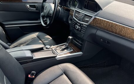 Mercedes-Benz E-Класс, 2010 год, 1 350 000 рублей, 14 фотография