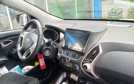 Hyundai ix35 I рестайлинг, 2012 год, 1 100 000 рублей, 10 фотография