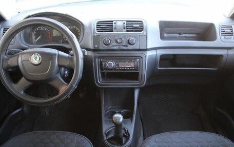 Skoda Fabia II, 2009 год, 371 000 рублей, 14 фотография