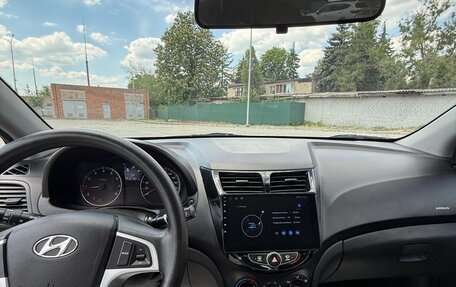 Hyundai Solaris II рестайлинг, 2014 год, 900 000 рублей, 8 фотография