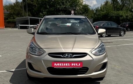Hyundai Solaris II рестайлинг, 2014 год, 900 000 рублей, 3 фотография