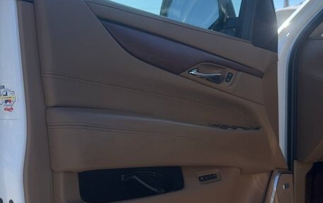 Cadillac Escalade IV, 2016 год, 4 660 000 рублей, 20 фотография