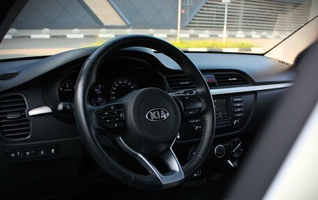 KIA Rio IV, 2019 год, 1 568 000 рублей, 8 фотография