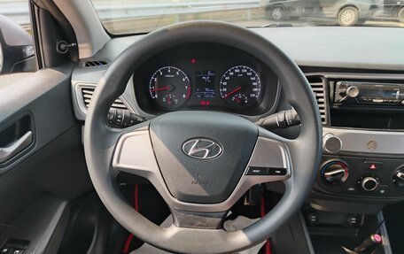 Hyundai Solaris II рестайлинг, 2018 год, 937 000 рублей, 6 фотография