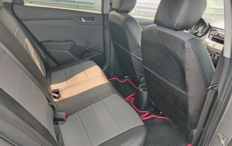 Hyundai Solaris II рестайлинг, 2018 год, 937 000 рублей, 16 фотография