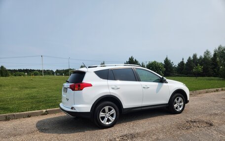 Toyota RAV4, 2014 год, 2 200 000 рублей, 2 фотография