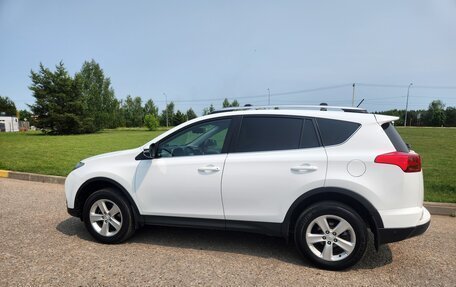 Toyota RAV4, 2014 год, 2 200 000 рублей, 17 фотография