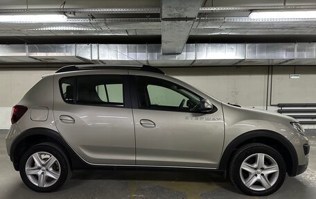 Renault Sandero II рестайлинг, 2017 год, 1 395 000 рублей, 4 фотография