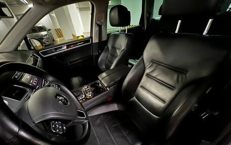 Volkswagen Touareg III, 2015 год, 3 950 000 рублей, 10 фотография