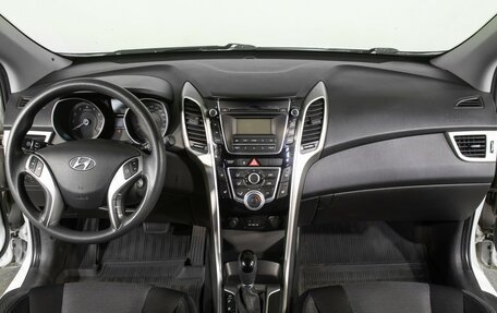 Hyundai i30 II рестайлинг, 2014 год, 1 098 000 рублей, 14 фотография