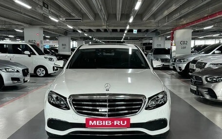 Mercedes-Benz E-Класс, 2021 год, 3 100 090 рублей, 3 фотография