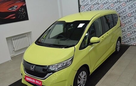 Honda Freed II, 2017 год, 1 299 000 рублей, 5 фотография