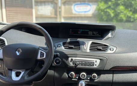 Renault Scenic III, 2012 год, 1 300 000 рублей, 28 фотография