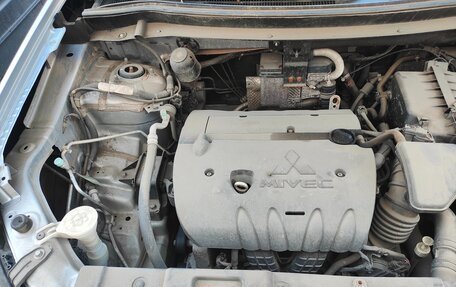 Mitsubishi Outlander III рестайлинг 3, 2012 год, 1 400 000 рублей, 14 фотография