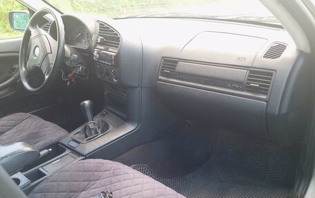 BMW 3 серия, 1995 год, 320 000 рублей, 6 фотография
