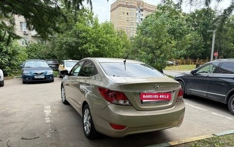 Hyundai Solaris II рестайлинг, 2011 год, 485 000 рублей, 5 фотография