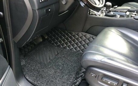 Toyota Land Cruiser 200, 2012 год, 3 290 000 рублей, 7 фотография