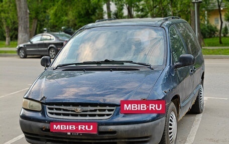 Chrysler Voyager III, 2000 год, 205 000 рублей, 11 фотография