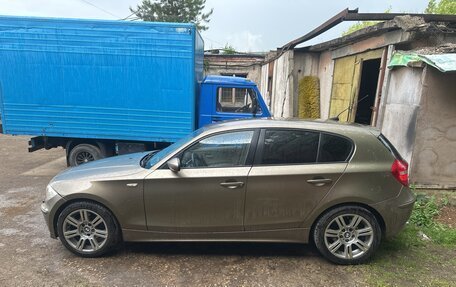 BMW 1 серия, 2007 год, 830 000 рублей, 3 фотография