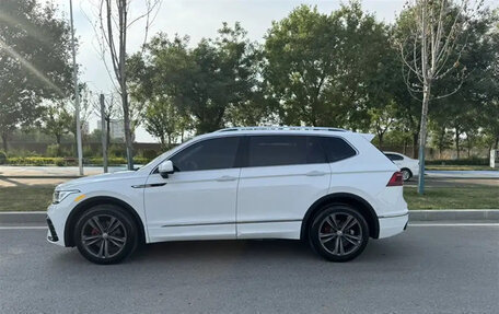 Volkswagen Tiguan II, 2022 год, 2 690 090 рублей, 4 фотография