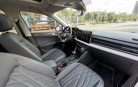 Volkswagen Tiguan II, 2022 год, 2 690 090 рублей, 22 фотография