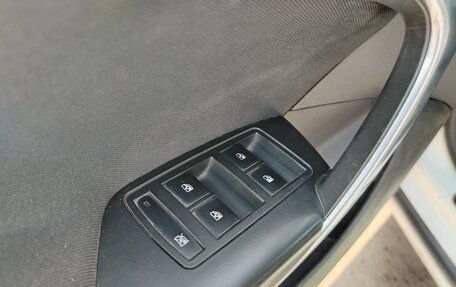 Opel Insignia II рестайлинг, 2014 год, 1 061 000 рублей, 15 фотография