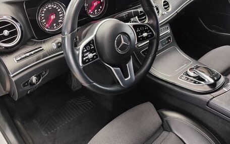 Mercedes-Benz E-Класс, 2018 год, 2 840 000 рублей, 7 фотография