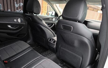 Mercedes-Benz E-Класс, 2018 год, 2 840 000 рублей, 13 фотография