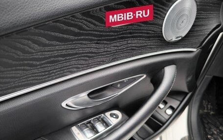 Mercedes-Benz E-Класс, 2018 год, 2 840 000 рублей, 9 фотография