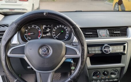 Skoda Rapid I, 2015 год, 850 000 рублей, 14 фотография