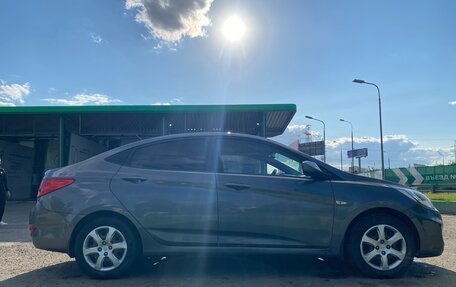 Hyundai Solaris II рестайлинг, 2011 год, 630 000 рублей, 3 фотография