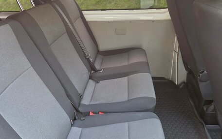 Volkswagen Transporter T6 рестайлинг, 2019 год, 2 750 000 рублей, 13 фотография