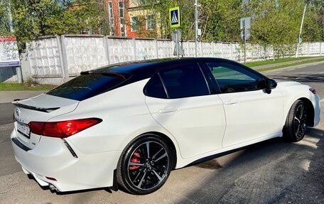 Toyota Camry, 2018 год, 2 250 000 рублей, 4 фотография