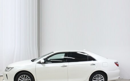 Toyota Camry, 2017 год, 2 240 000 рублей, 8 фотография