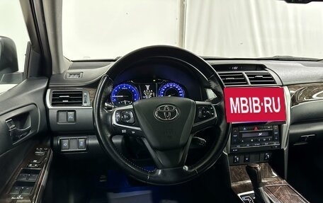 Toyota Camry, 2017 год, 2 240 000 рублей, 21 фотография