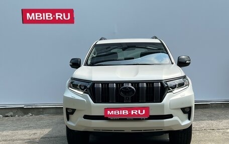 Toyota Land Cruiser Prado 150 рестайлинг 2, 2018 год, 5 150 000 рублей, 2 фотография