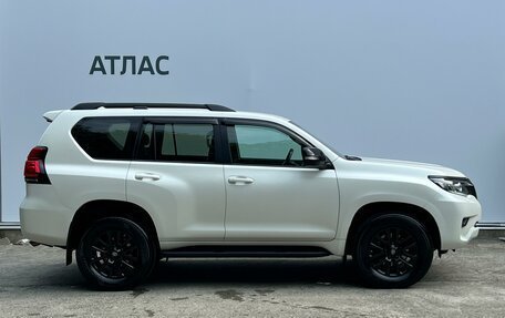 Toyota Land Cruiser Prado 150 рестайлинг 2, 2018 год, 5 150 000 рублей, 4 фотография