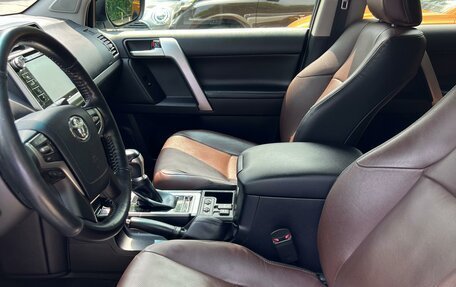 Toyota Land Cruiser Prado 150 рестайлинг 2, 2018 год, 5 150 000 рублей, 9 фотография