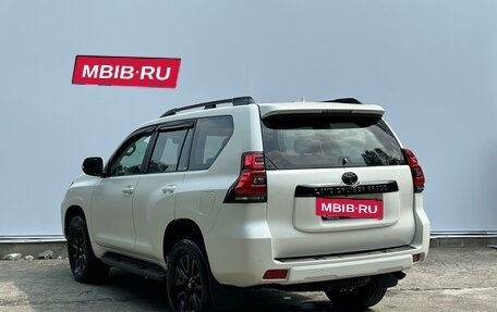 Toyota Land Cruiser Prado 150 рестайлинг 2, 2018 год, 5 150 000 рублей, 7 фотография