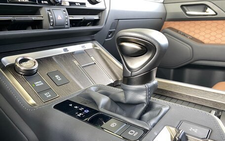 Lexus GX, 2024 год, 15 990 000 рублей, 23 фотография