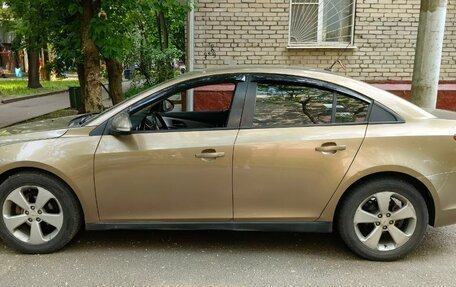 Chevrolet Cruze II, 2013 год, 650 000 рублей, 4 фотография