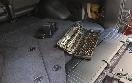 Toyota Land Cruiser 200, 2016 год, 7 500 000 рублей, 21 фотография