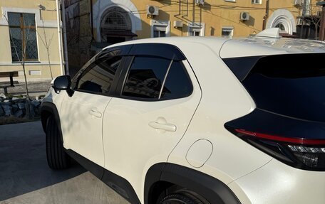 Toyota Yaris Cross, 2021 год, 2 100 000 рублей, 4 фотография