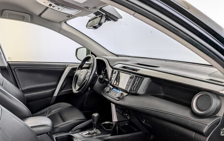 Toyota RAV4, 2017 год, 2 500 000 рублей, 11 фотография
