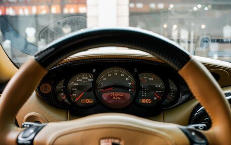 Porsche 911, 2002 год, 8 000 000 рублей, 13 фотография