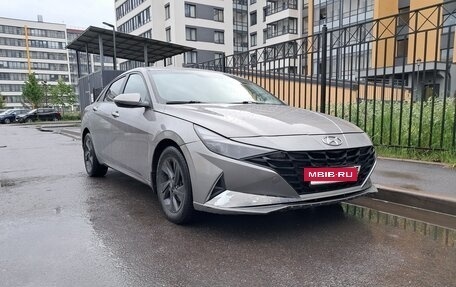 Hyundai Elantra, 2020 год, 1 150 000 рублей, 2 фотография