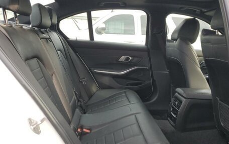 BMW 3 серия, 2021 год, 3 360 000 рублей, 10 фотография