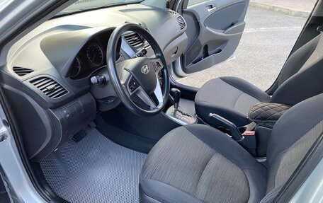 Hyundai Solaris II рестайлинг, 2014 год, 1 090 000 рублей, 13 фотография