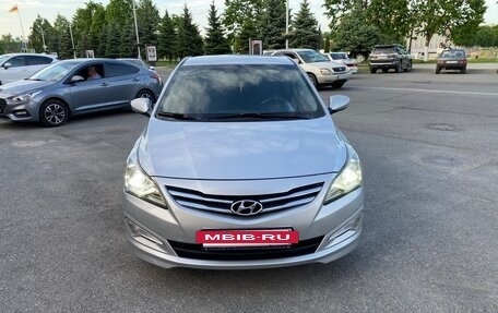 Hyundai Solaris II рестайлинг, 2014 год, 1 090 000 рублей, 10 фотография