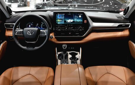 Toyota Highlander, 2025 год, 5 950 000 рублей, 13 фотография